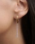 Olga Hoop on ear