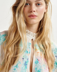 Essentiel Hitrus Appliqued Detail Top close up collar