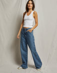 Blondie Tank White full body with jeans