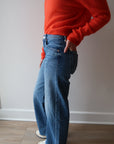 The Mid Rise Lasso Sneak close up side