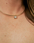 Thin Necklace w Rhinestone close up