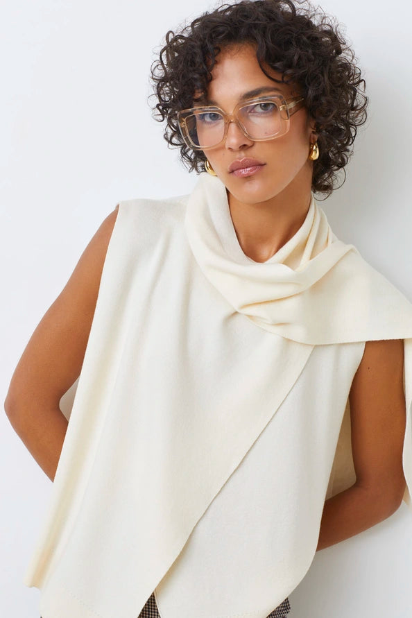 Pheres Sweater Scarf Top close up front