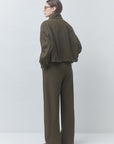 Jio Pant back and partial side view on model