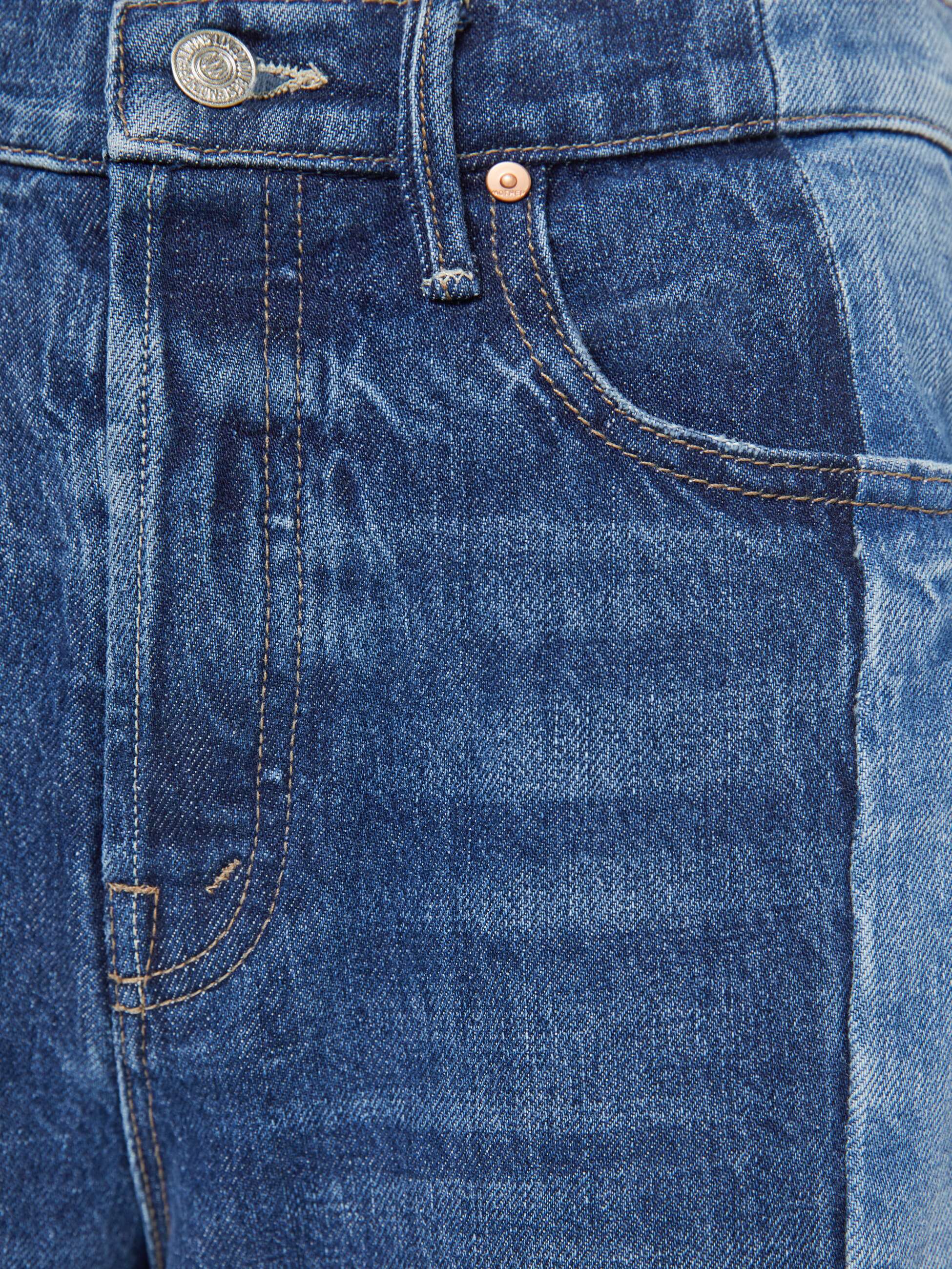 The Tux Sidestepper Sneak Fray extreme close up of front left side