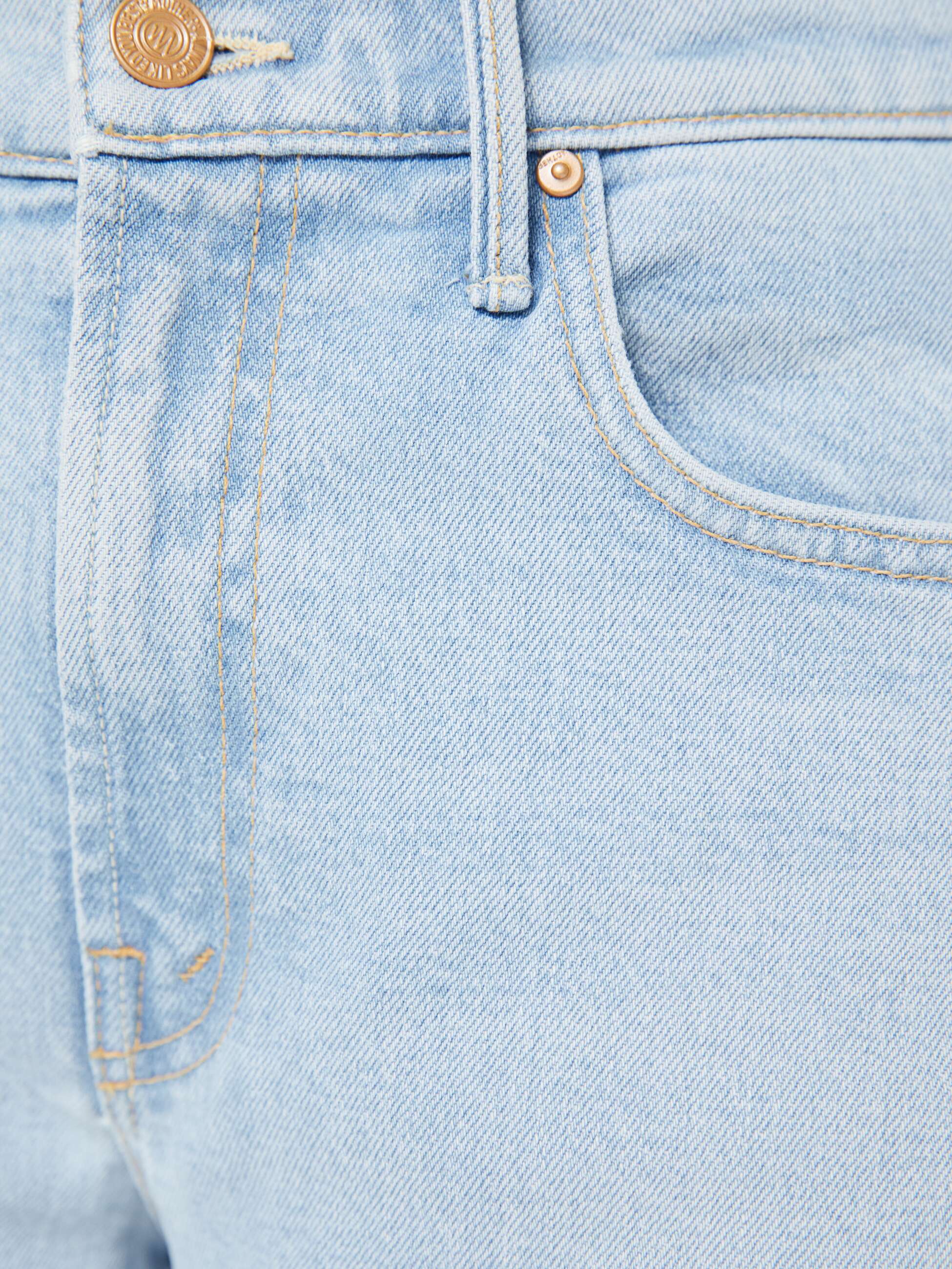 The Mid Rise Half Pipe Hover super close up front