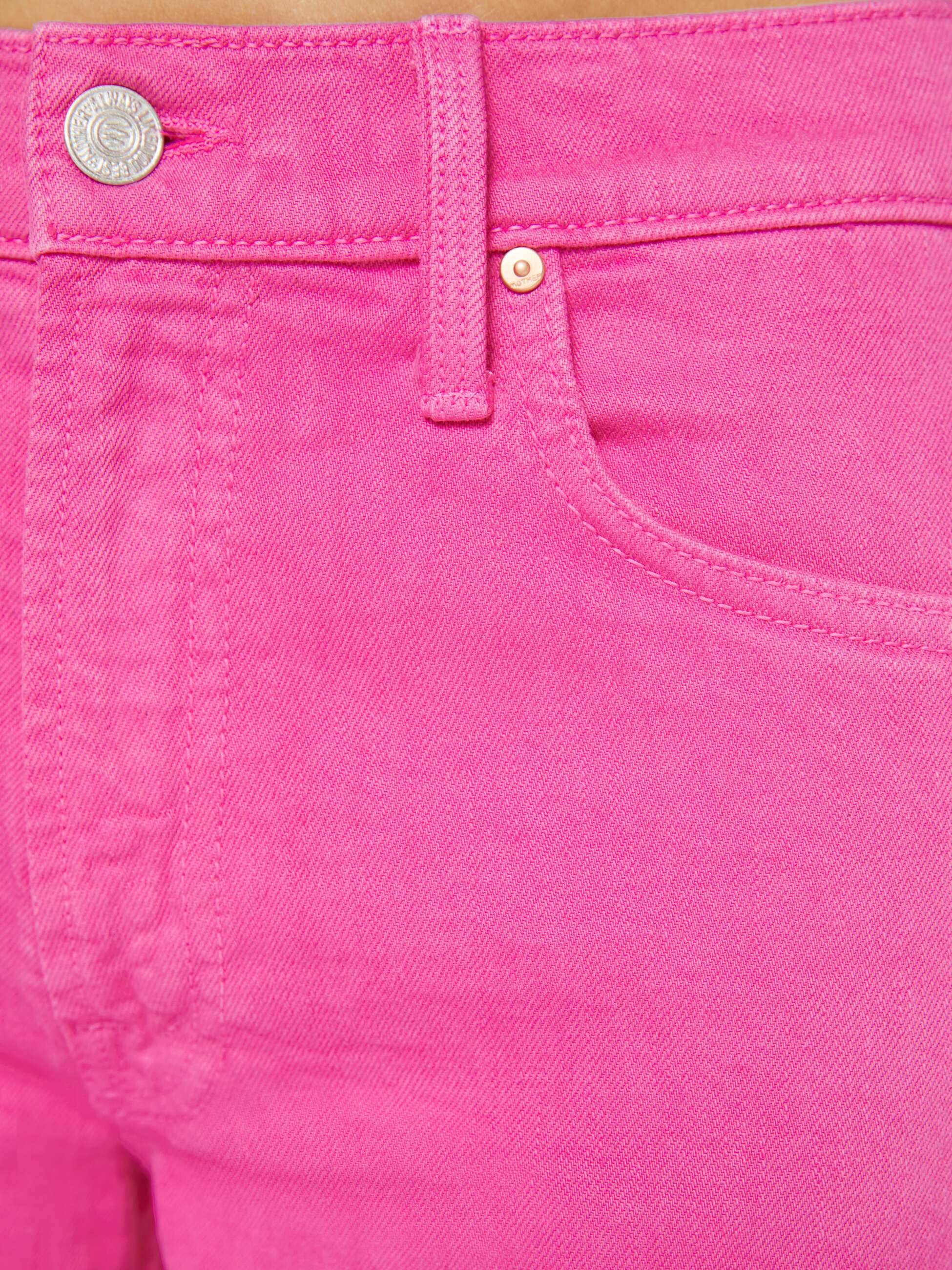 The Newbie Skimp super close up front