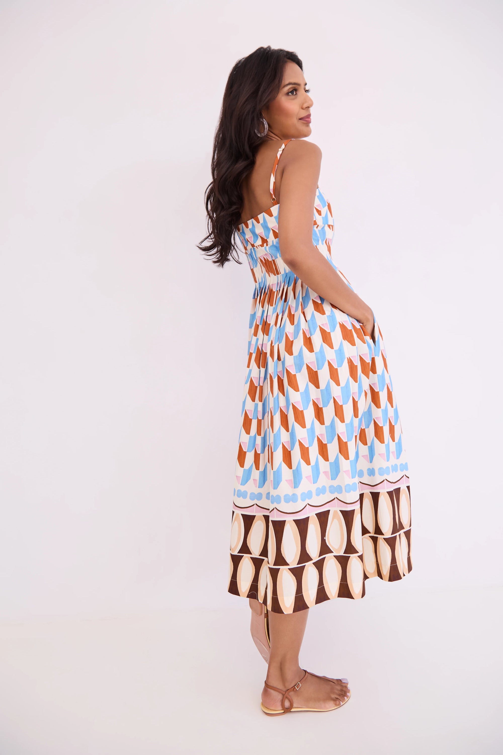 Sea Island Dress full body back/side