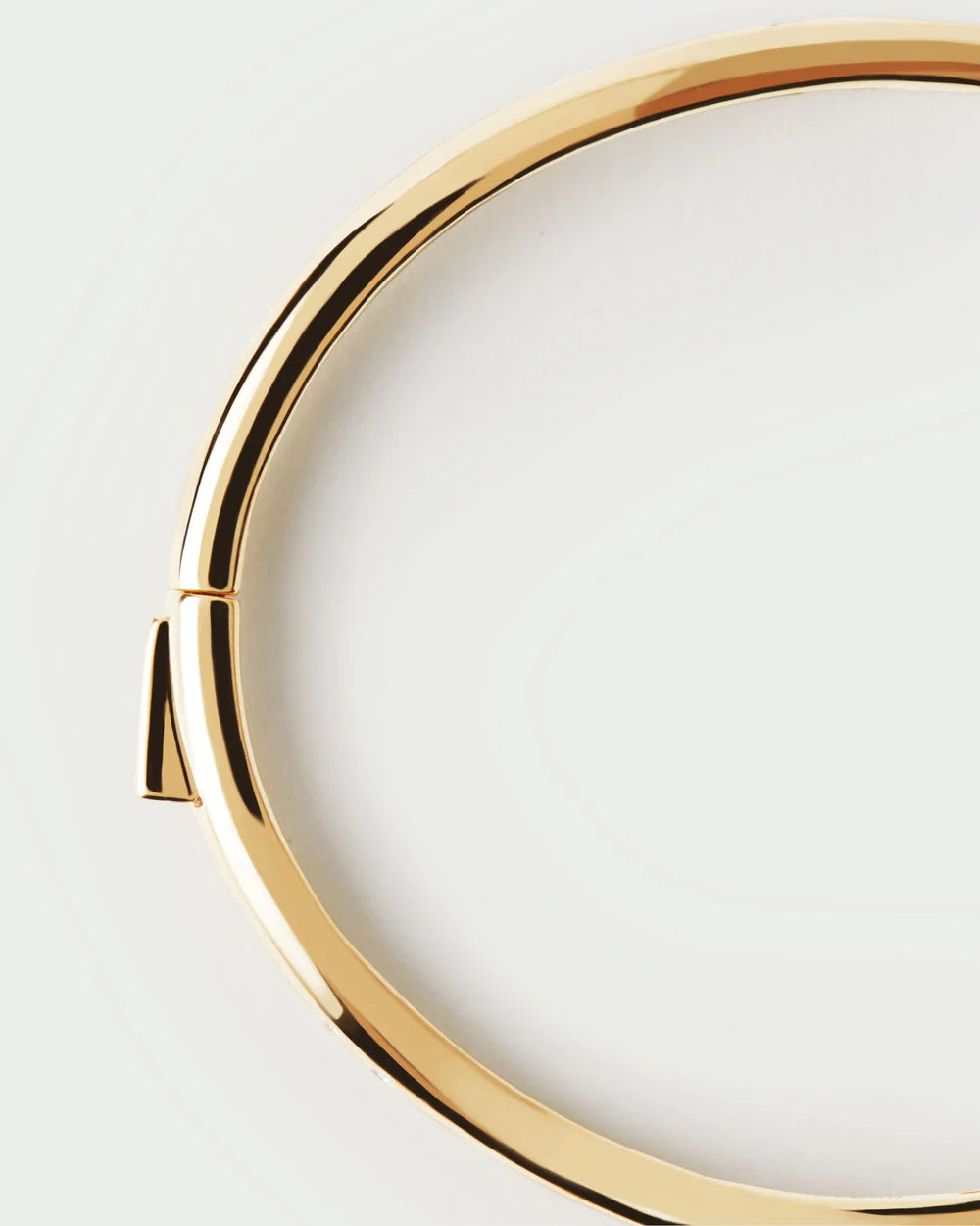 Air Bangle button detail