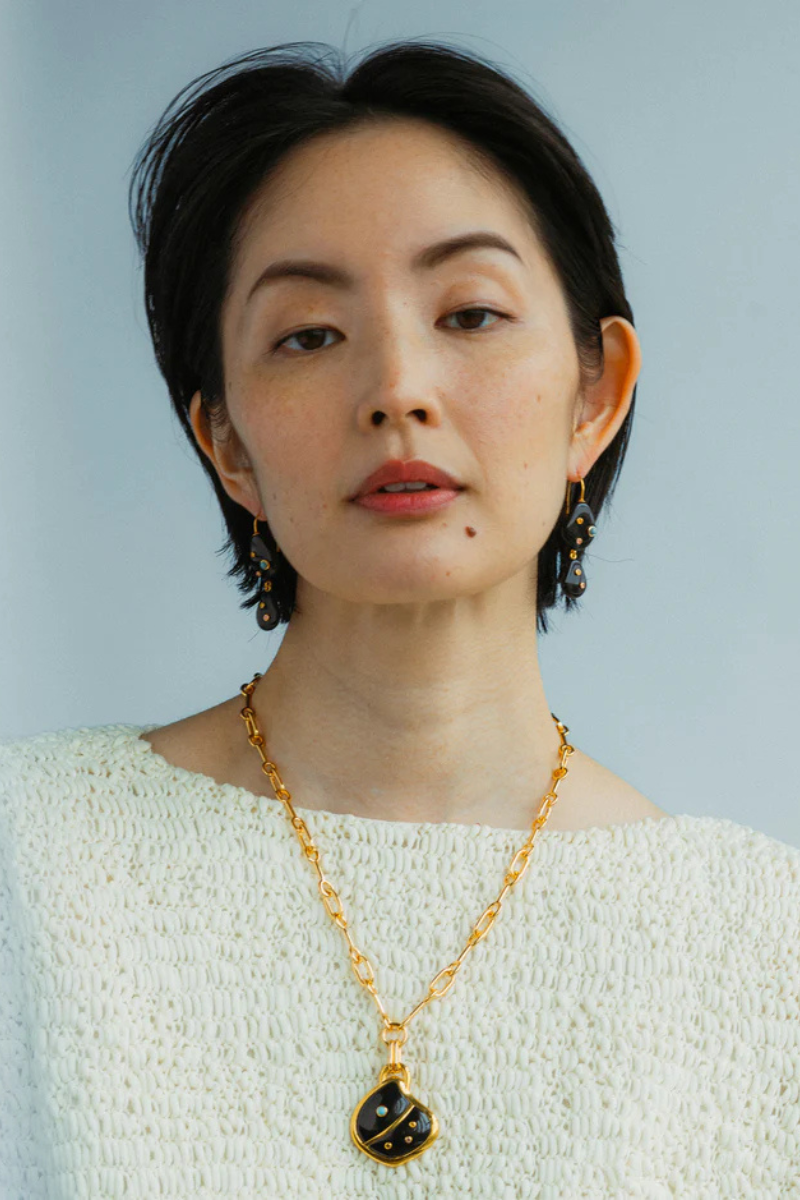 Lizzie Fortunato Agate Shell Pendant Necklace on model