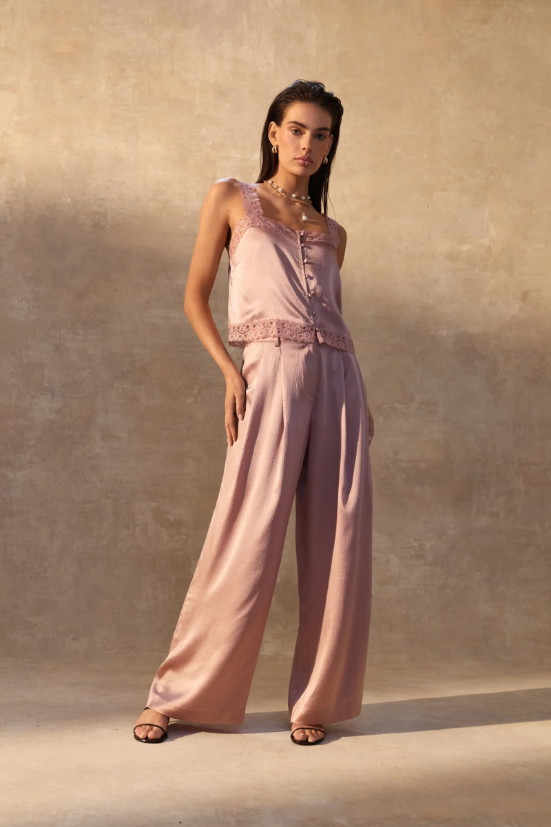 Cami NYC Fabian High Rise Pant in Begonia full body
