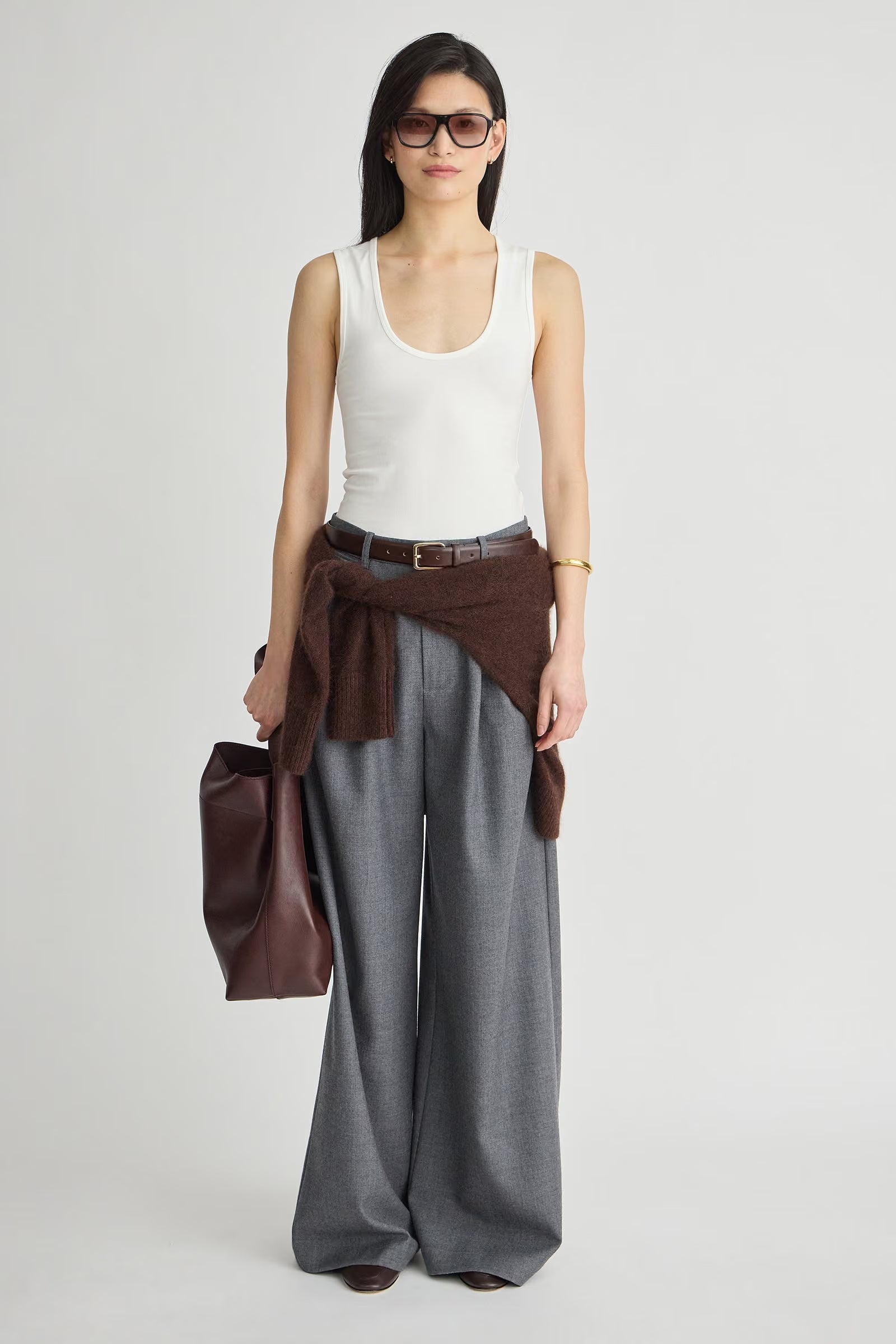 Uri Low-Cut Tank full body front