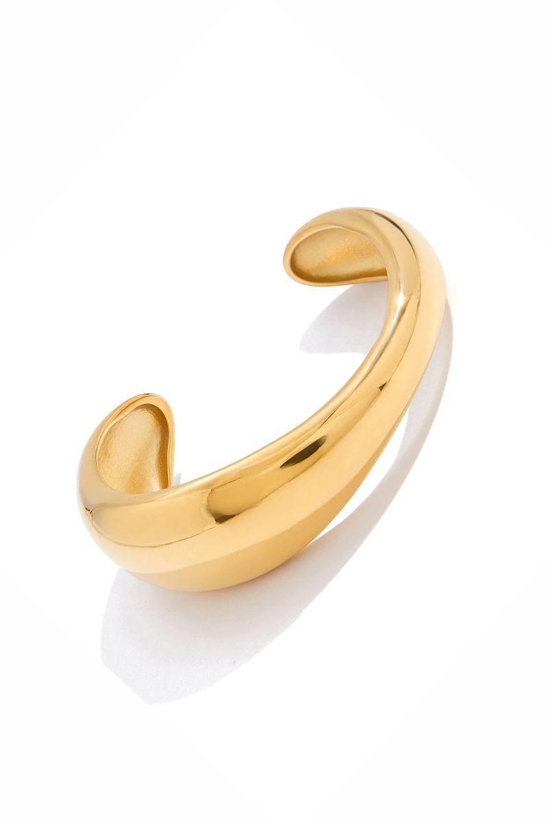 Aura Cuff close up