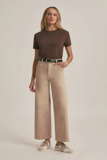 The Favorite T-Shirt in Chocolate full body front