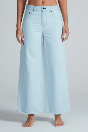 Askk Cropped Atomic Bleach Jean front