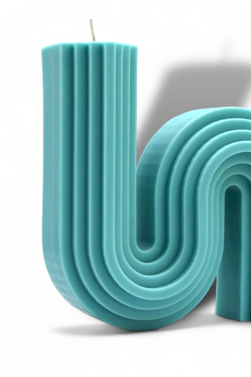 Davie Ocho 70s Candle Beeswax Soy in Teal close up