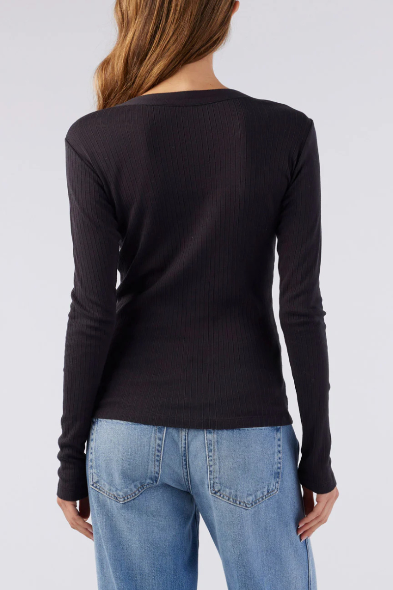 Amo Sweets Long Sleeve Tee back