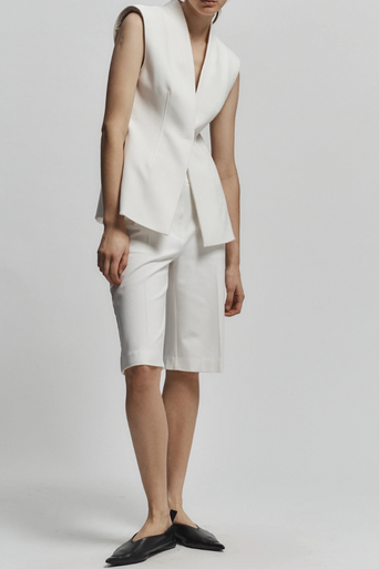 Saint Art Cora Tailored Vest full body front
