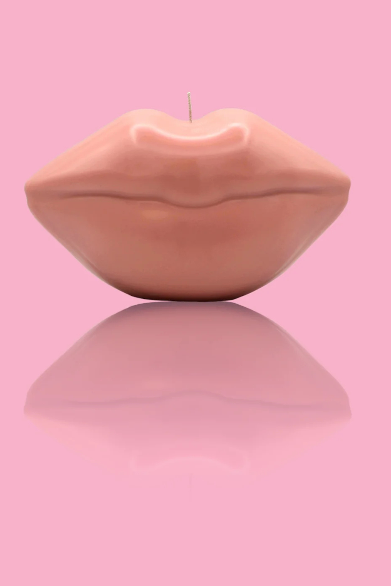 Davie Ocho Big Kiss Candle Beeswax Soy in Blush with reflection