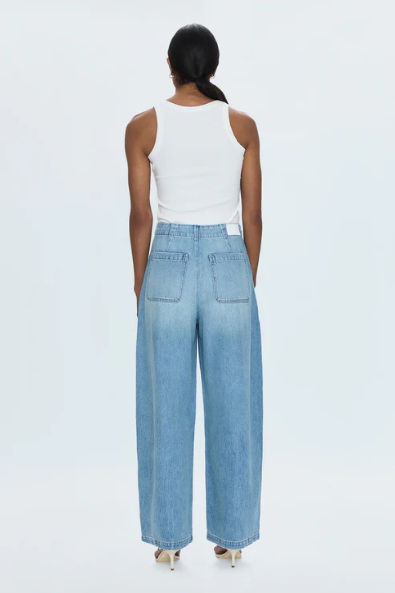 Pistola Lottie Barrel Leg Jean back