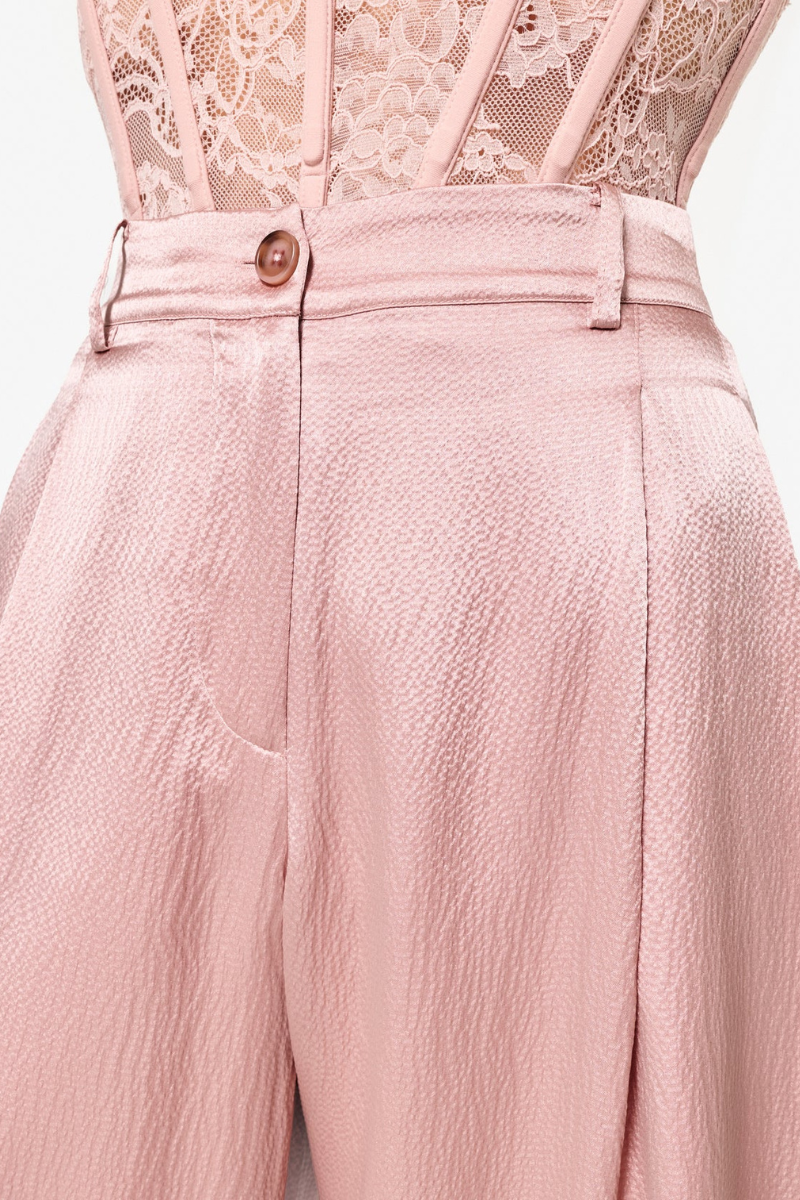Cami NYC Fabian High Rise Pant in Begonia close up