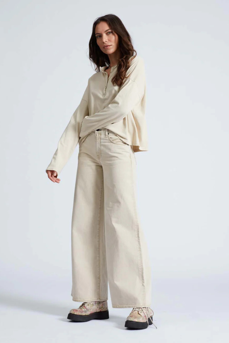 Askk Atomic Wide Leg Jean in Ecru full body front