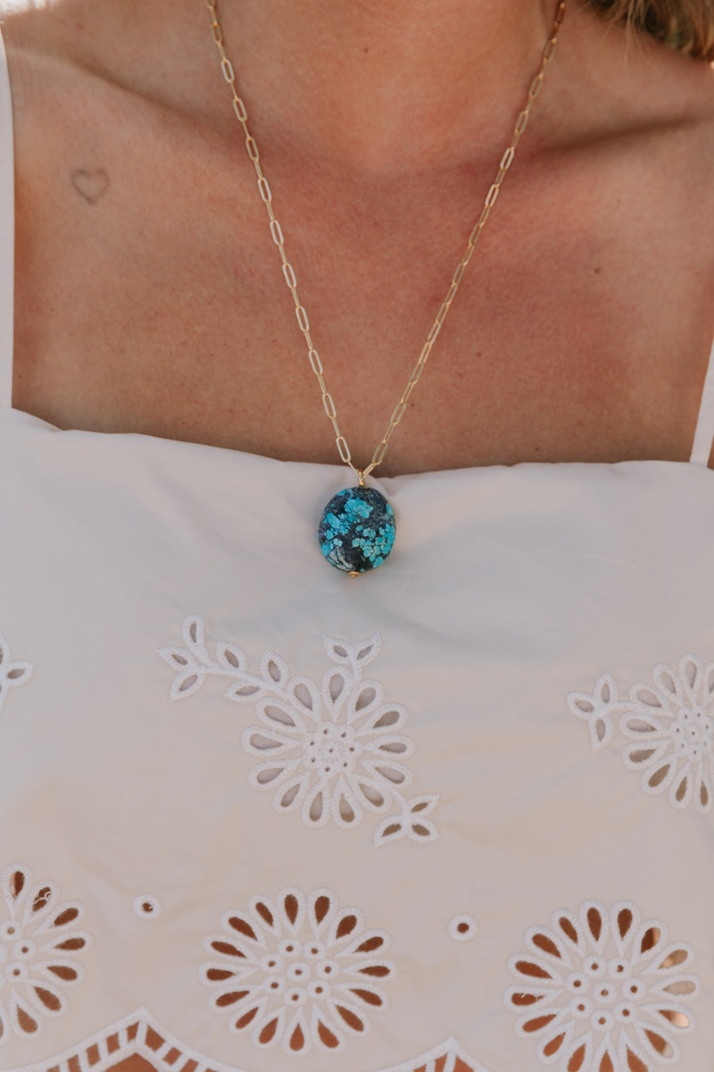 Lizzie Fortunato Manami Pendant Necklace close up