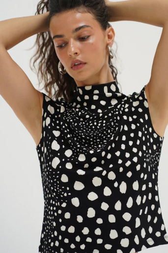 LNA Elliott Sleeveless Top close up