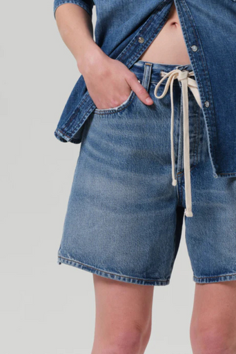Citizens of Humanity Brynn Drawstring Short close up