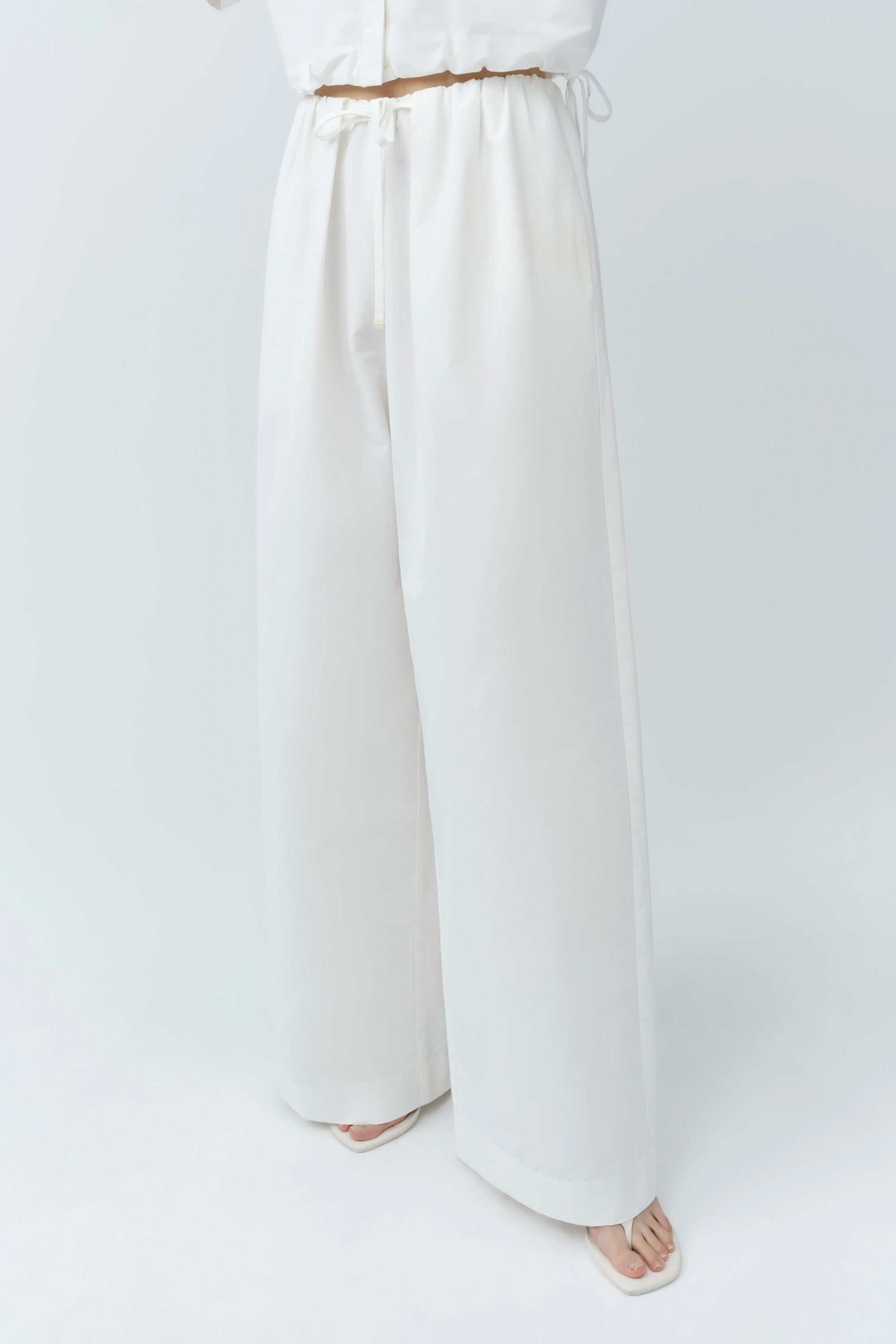 Rhea Cotton Wide Leg Pant close up front