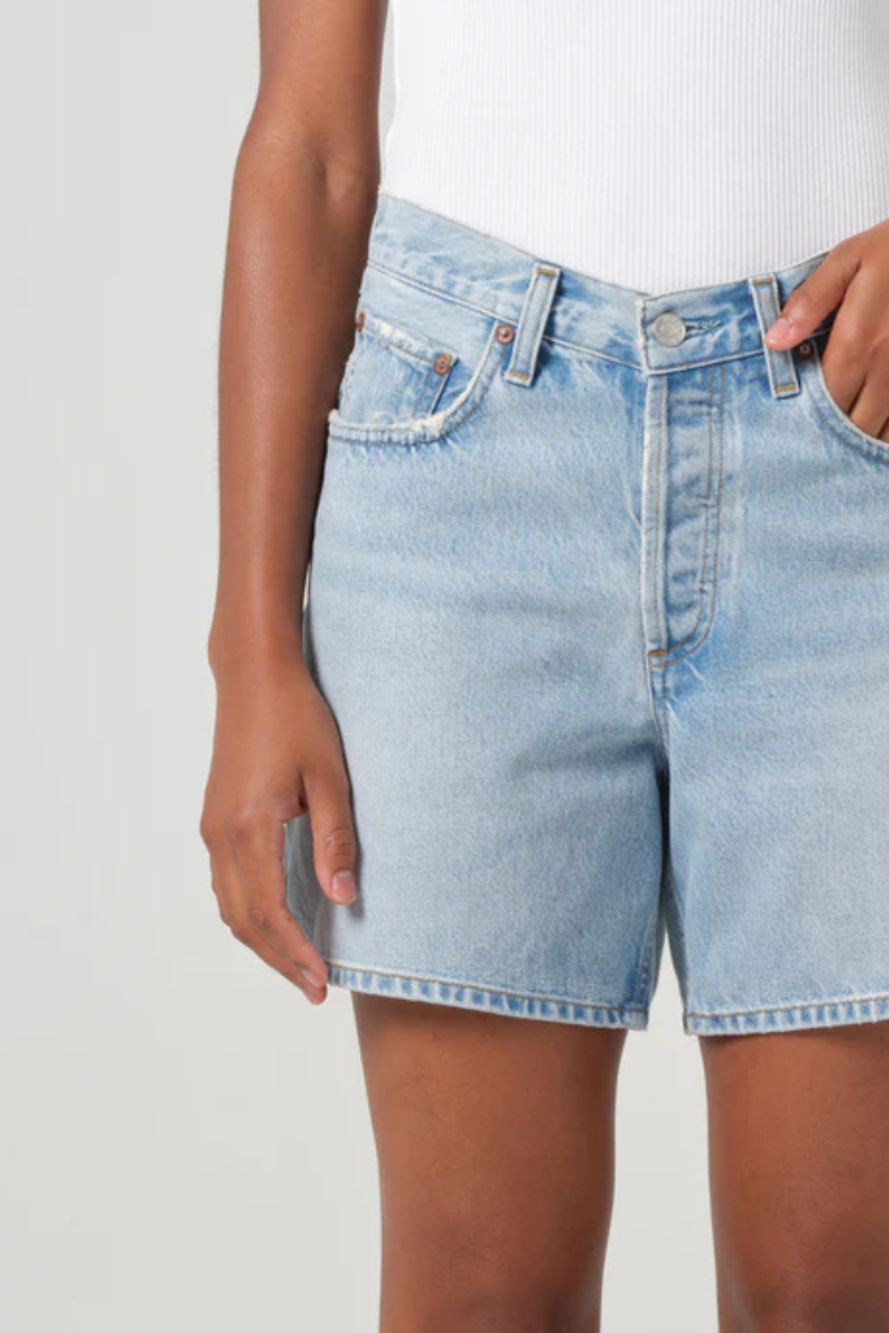 Agolde V Waist Short close up