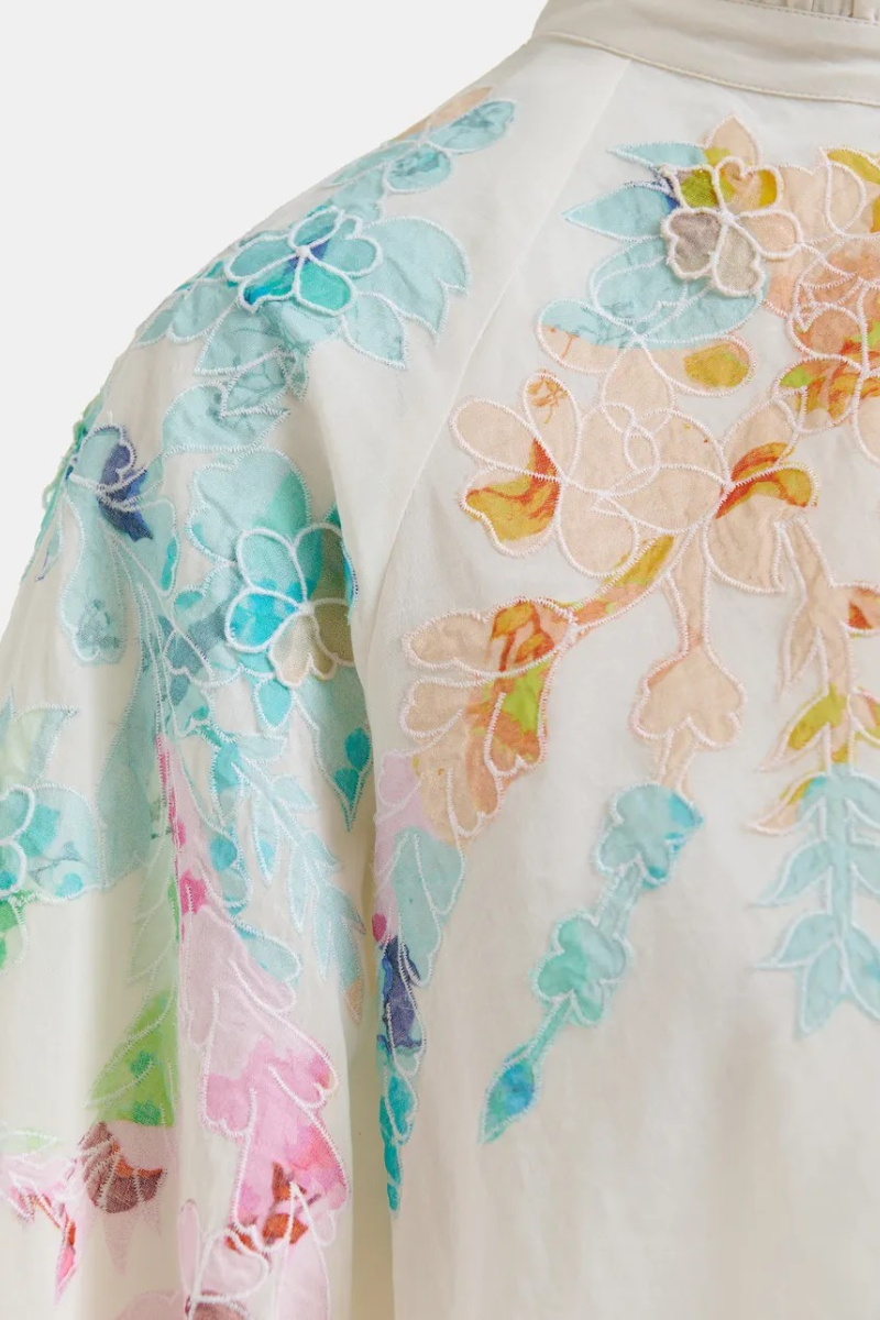 Essentiel Hitrus Appliqued Detail Top shoulder detail