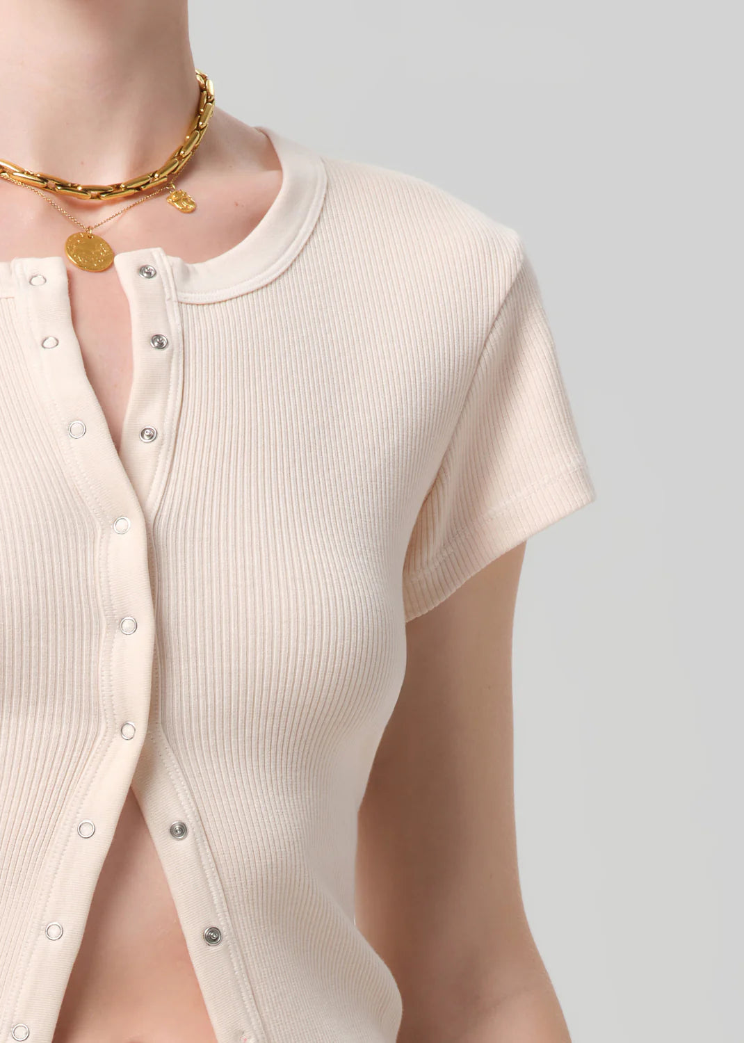 Tabi Short Sleeve Cardigan in Shrimp close up shoulder detail
