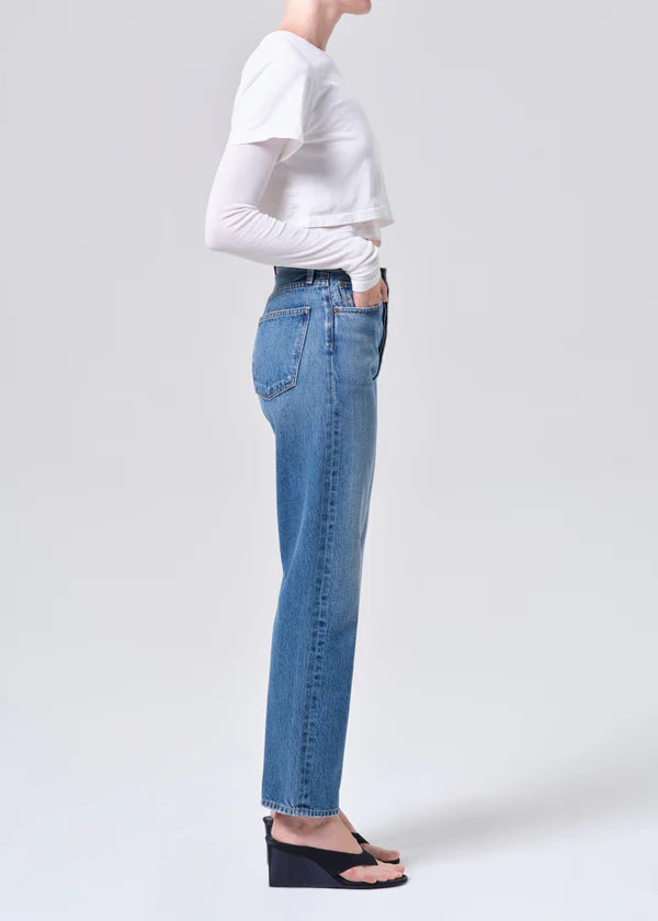 90's Pinch Waist High Rise Straight (Weightless) full body side