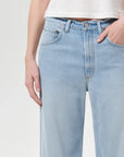 Low Curve Jean in Memory extreme close up front view