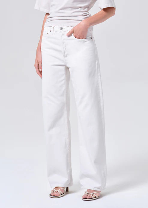Arc Jean Chalk White close up front