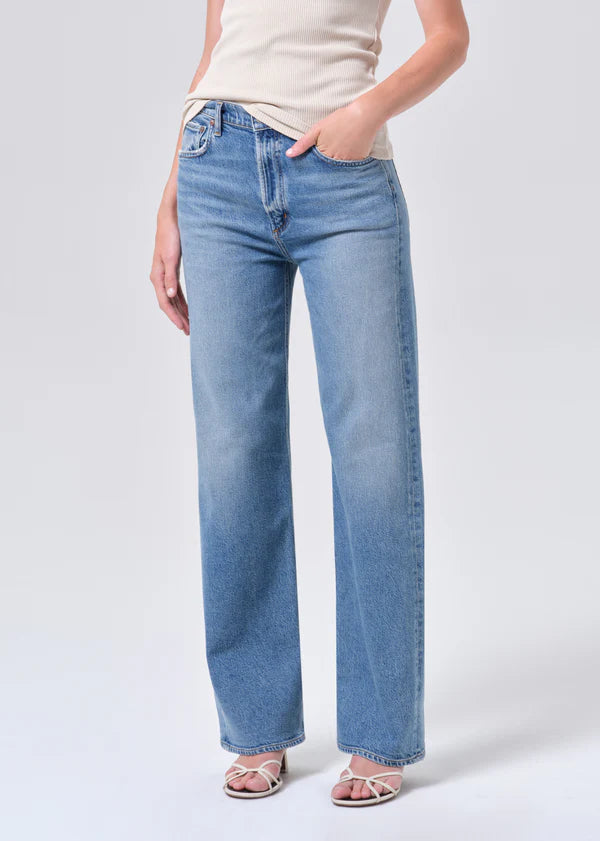 Ren Jean 32" (Weightless Stretch) front view