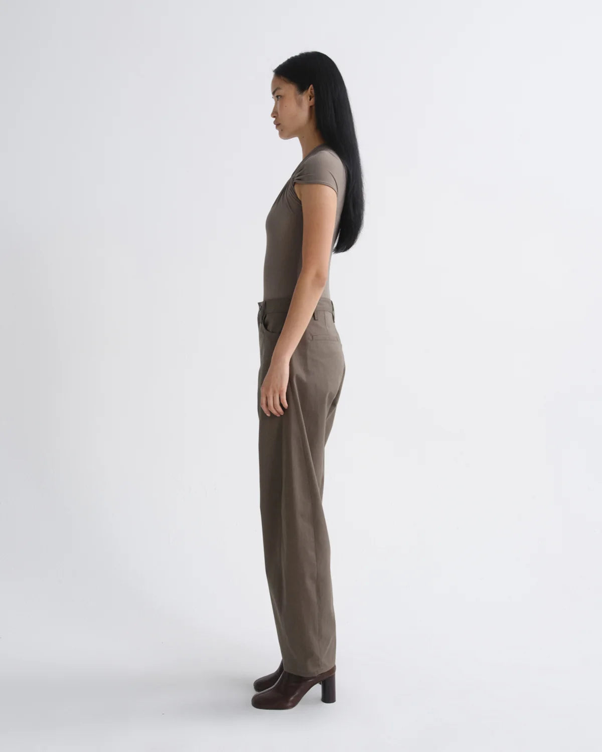 Luna Trouser side view on model