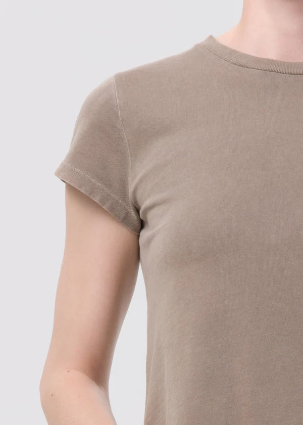 Adine Shrunken Tee Trail close up shoulder
