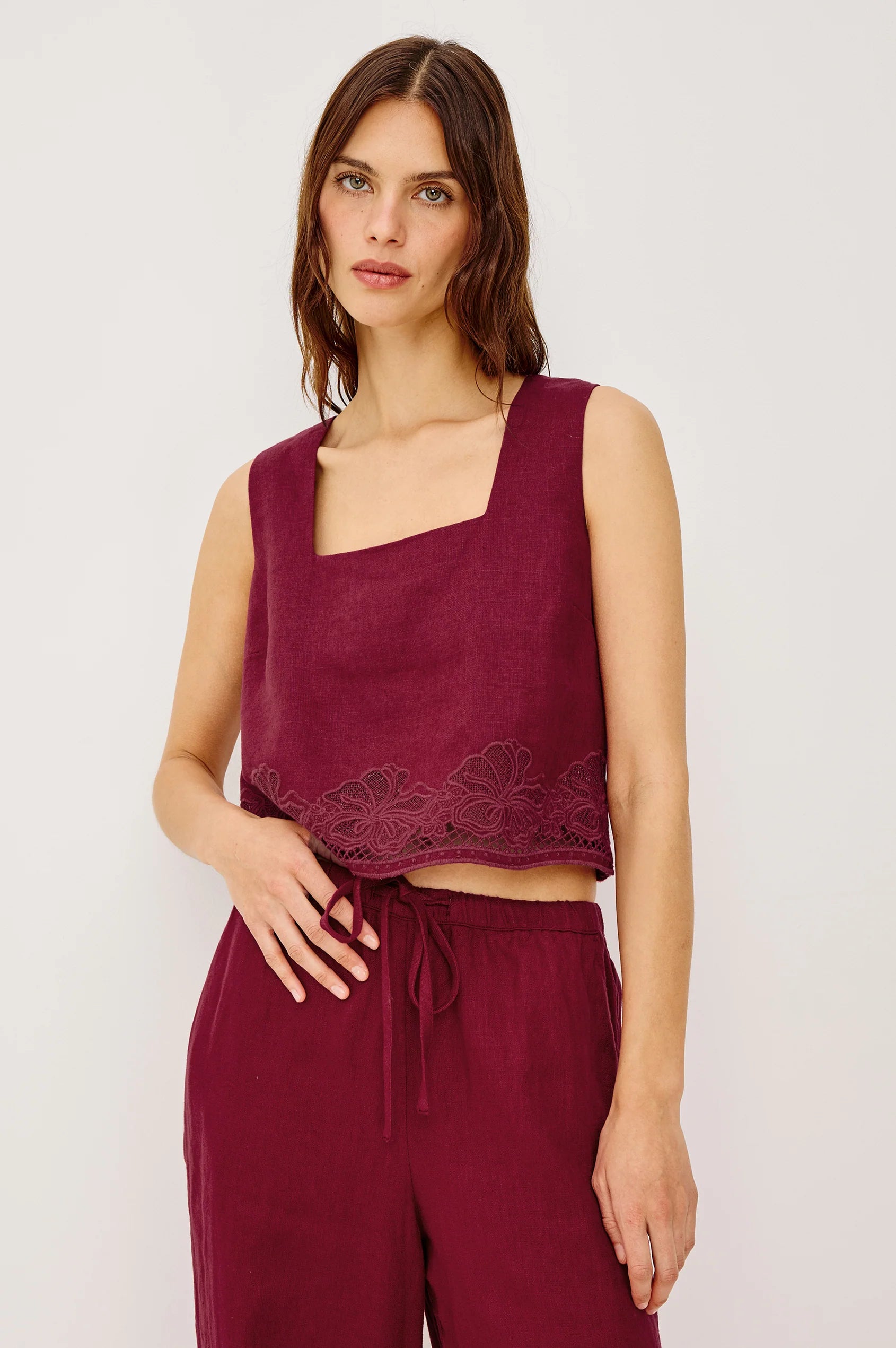 Akira Top Berry Hibiscus Embroidery front