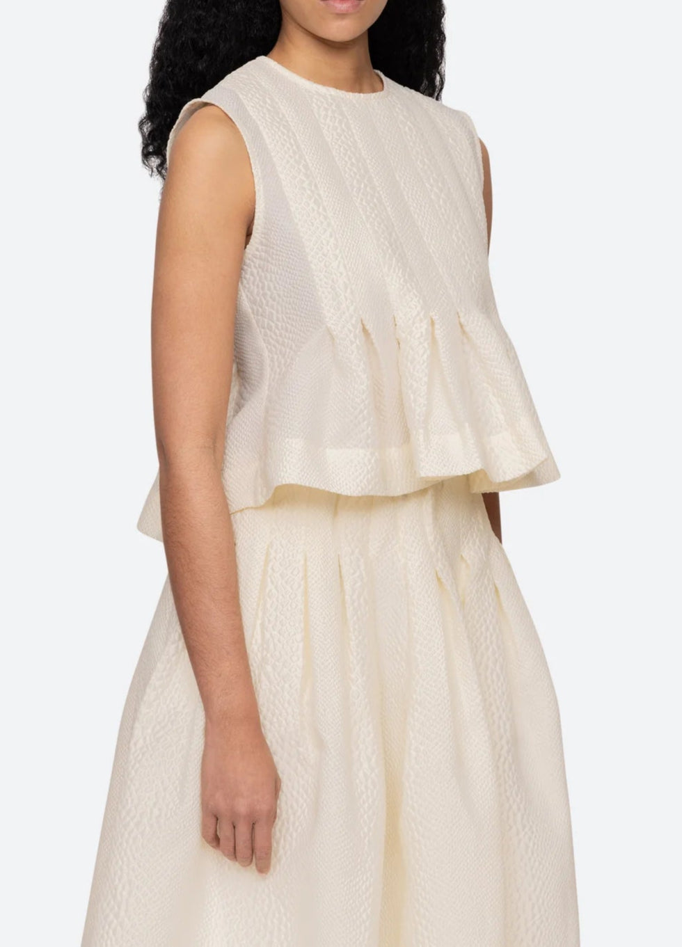 Fayetta Embossed Top side/front