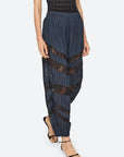 Margaret Pants side/front