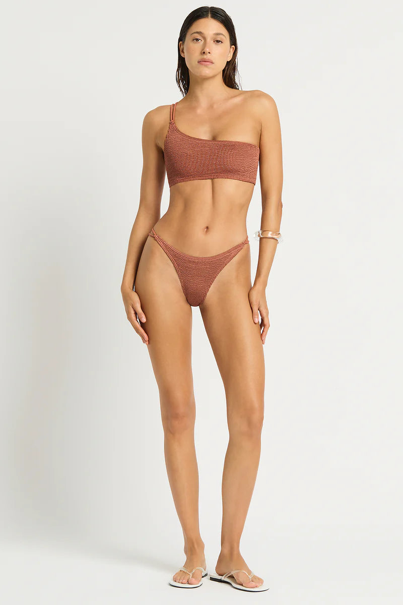 Model size XS wearing Lotus Crop in Fawn Shimmer, front