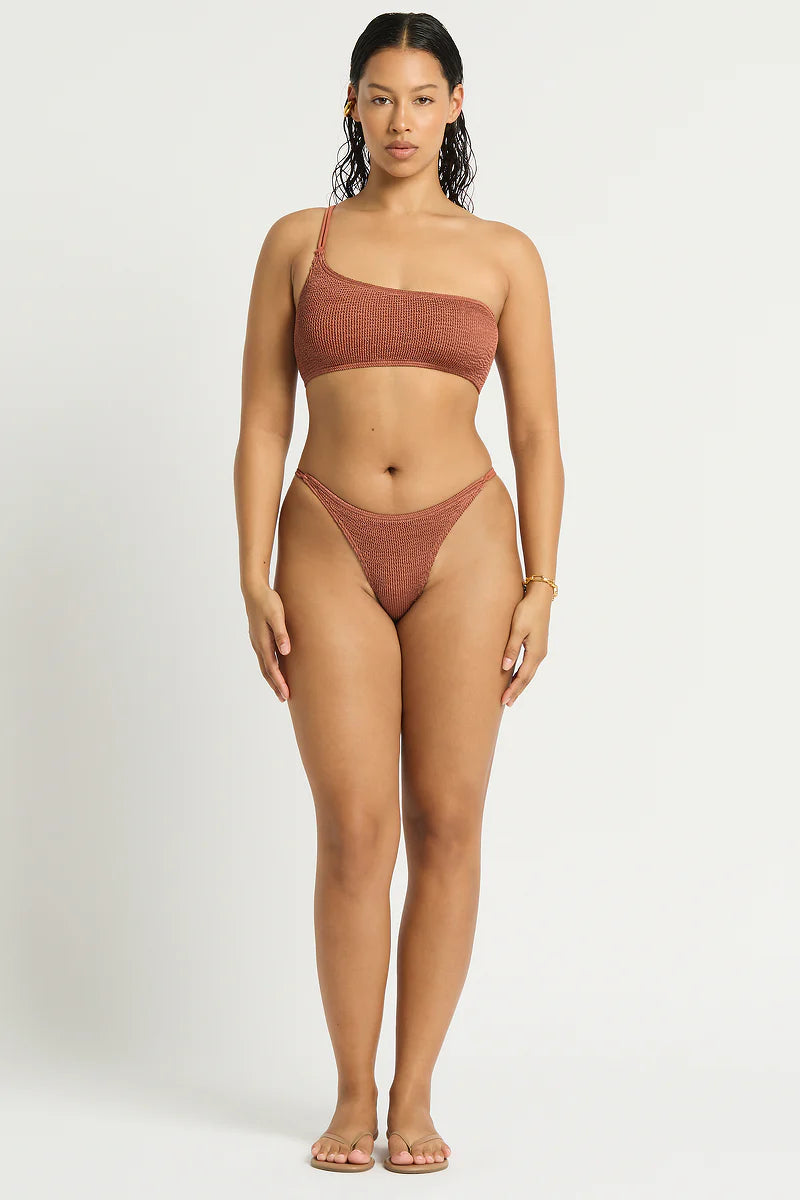 Model size M wearing Lotus Crop in Fawn Shimmer, front