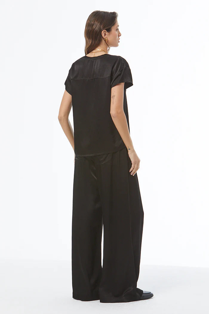 Lisbon Pant full body 