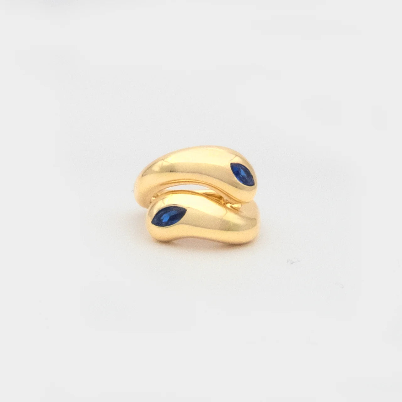Cosimo Pinky Ring Sapphire top view