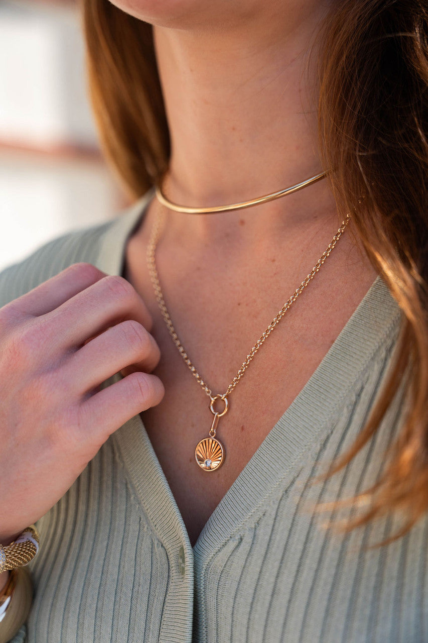 Thatch Birth of Venus Rolo Necklace on model