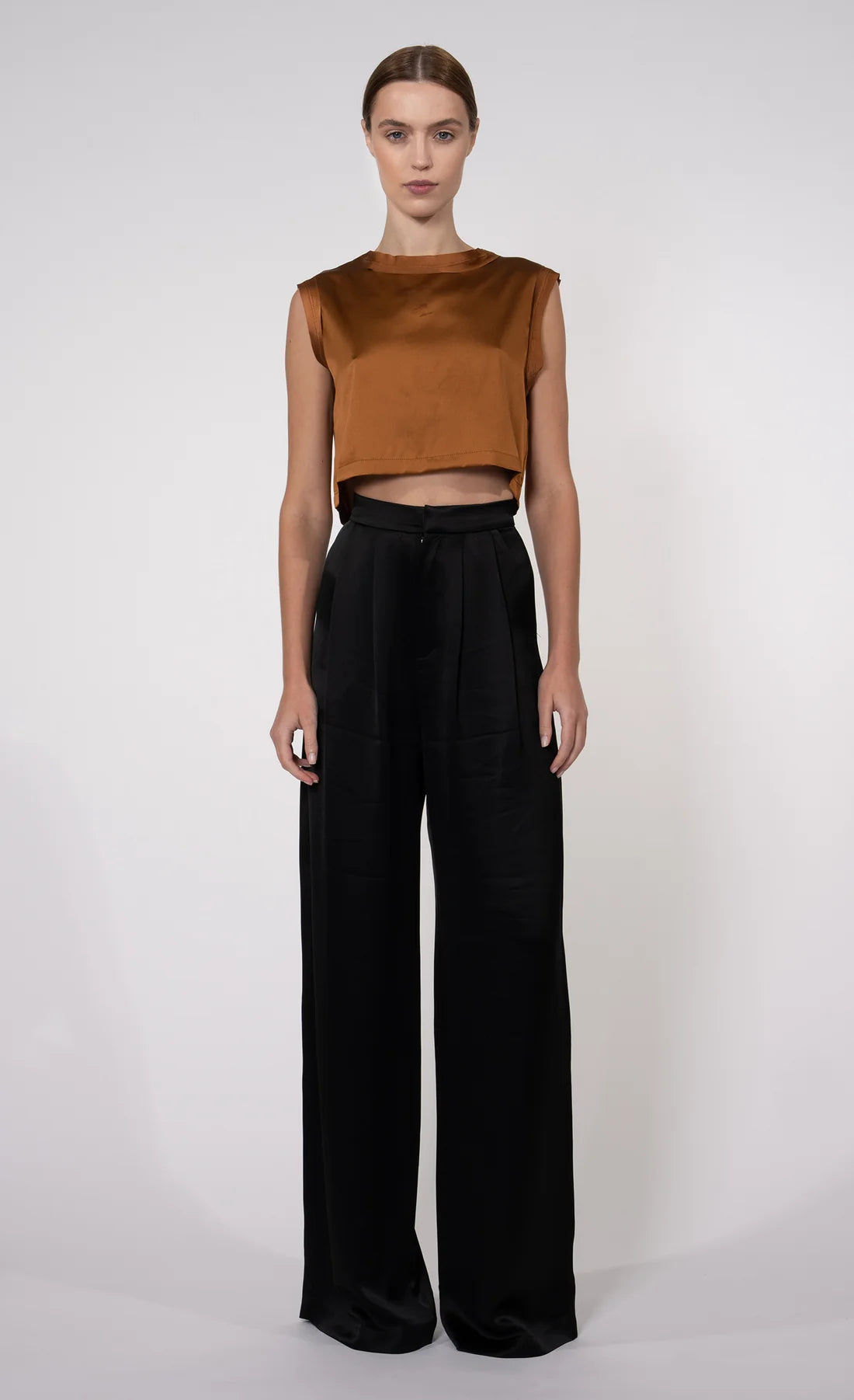Mel Crop Brown front