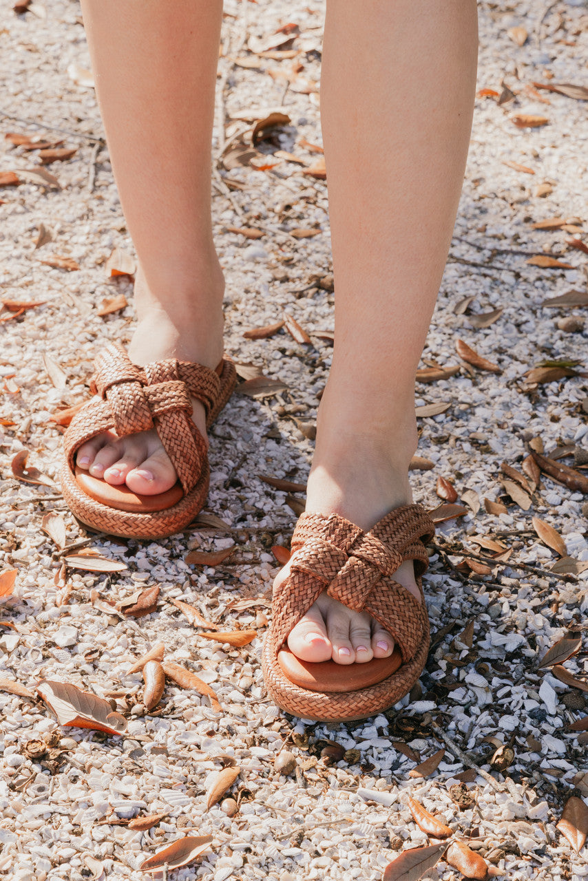 Schutz Kali Woven Flat close up