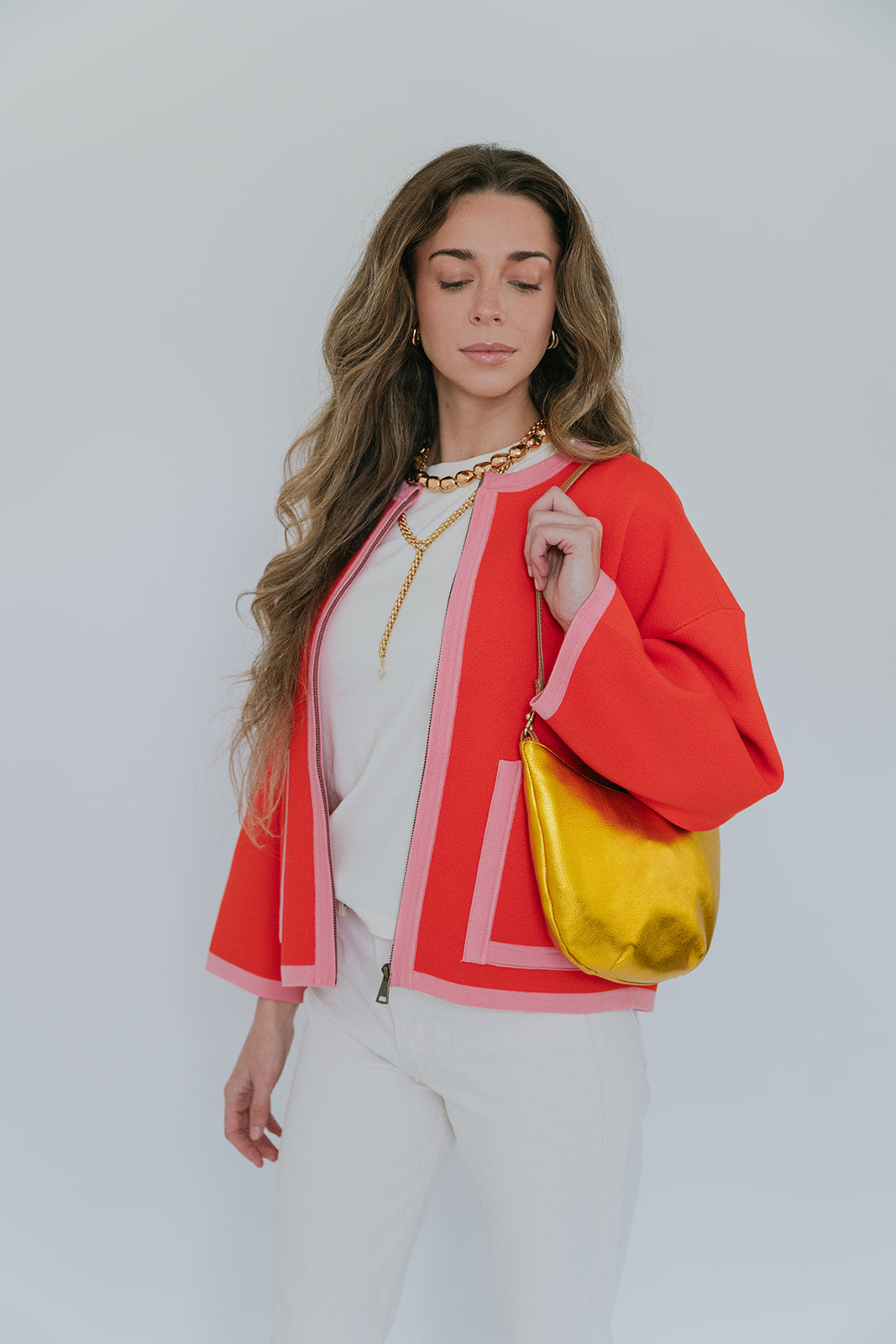 Hailey Lariat Chain on model