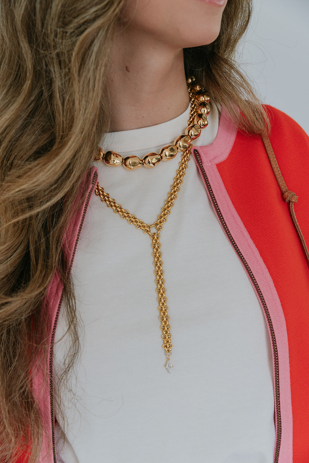 Hailey Lariat Chain close up
